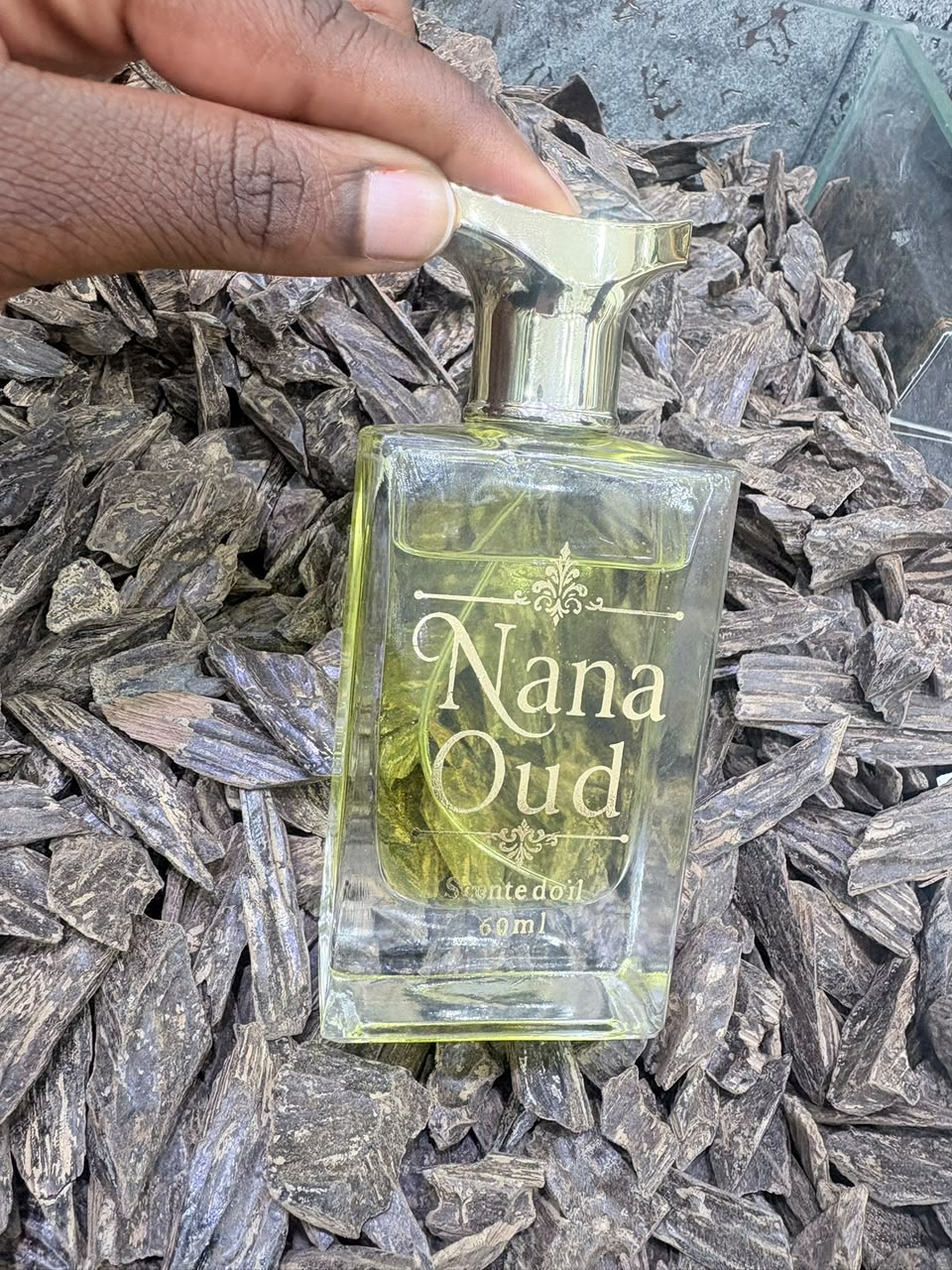 NANA OUD – Huile parfumée